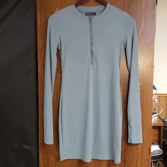 SHEIN Half Zip Thumb Hole Bodycon Dress - Picture 2 of 7